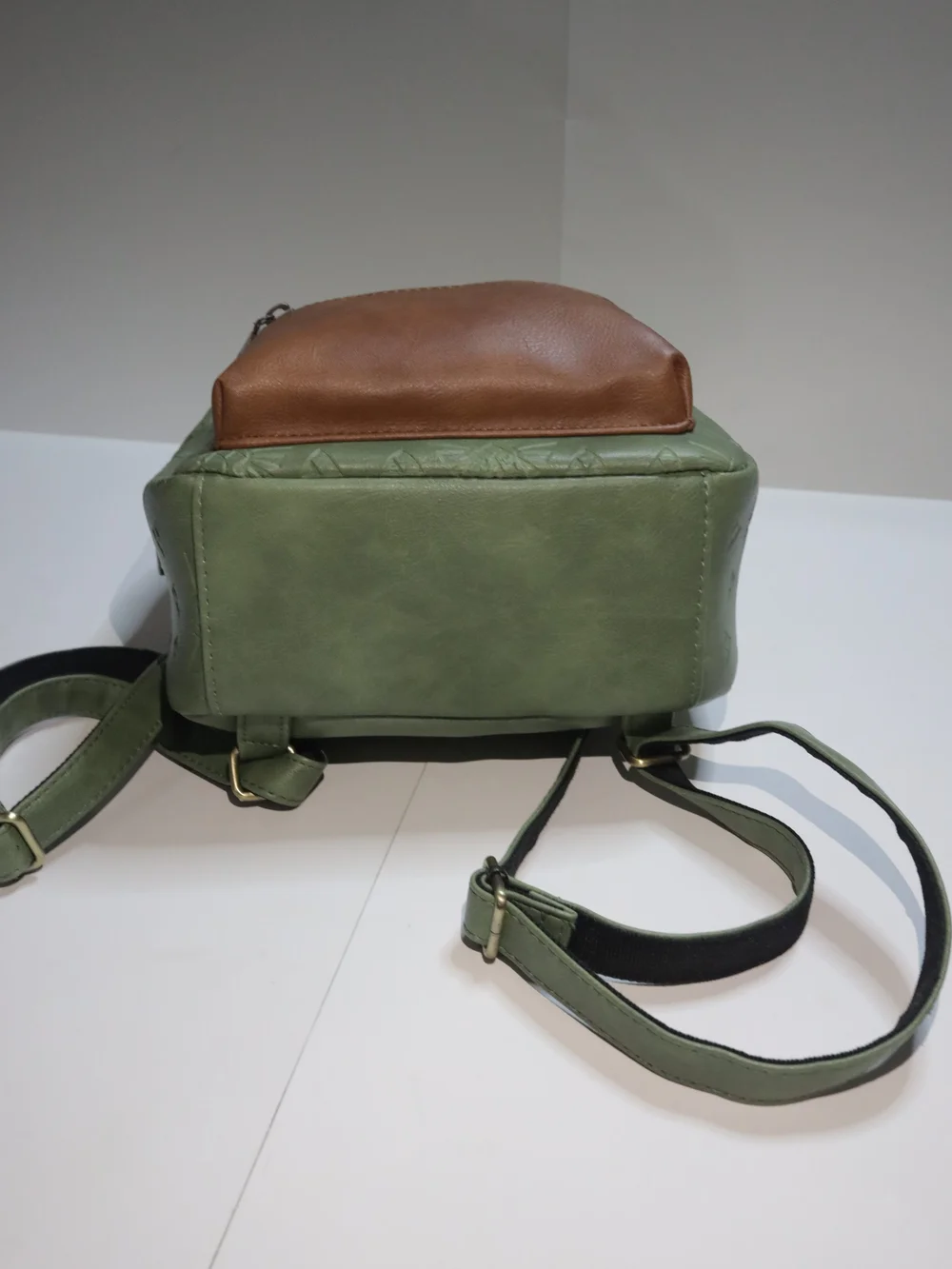 The Legend of Zelda Video Game Green and Brown Mini 11